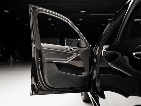 Used 2023 BMW X5 M50i w/ Executive Package image 53