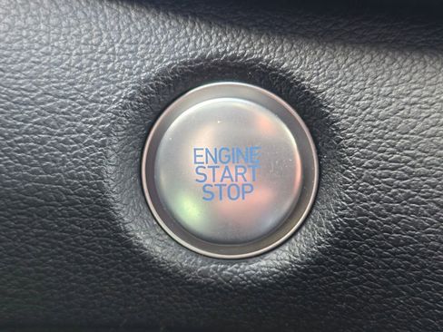 Used 2022 Hyundai Santa Fe SEL image 33