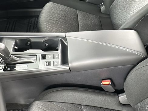 Used 2026 Nissan Sentra SV w/ SV Convenience Package FWD image 32