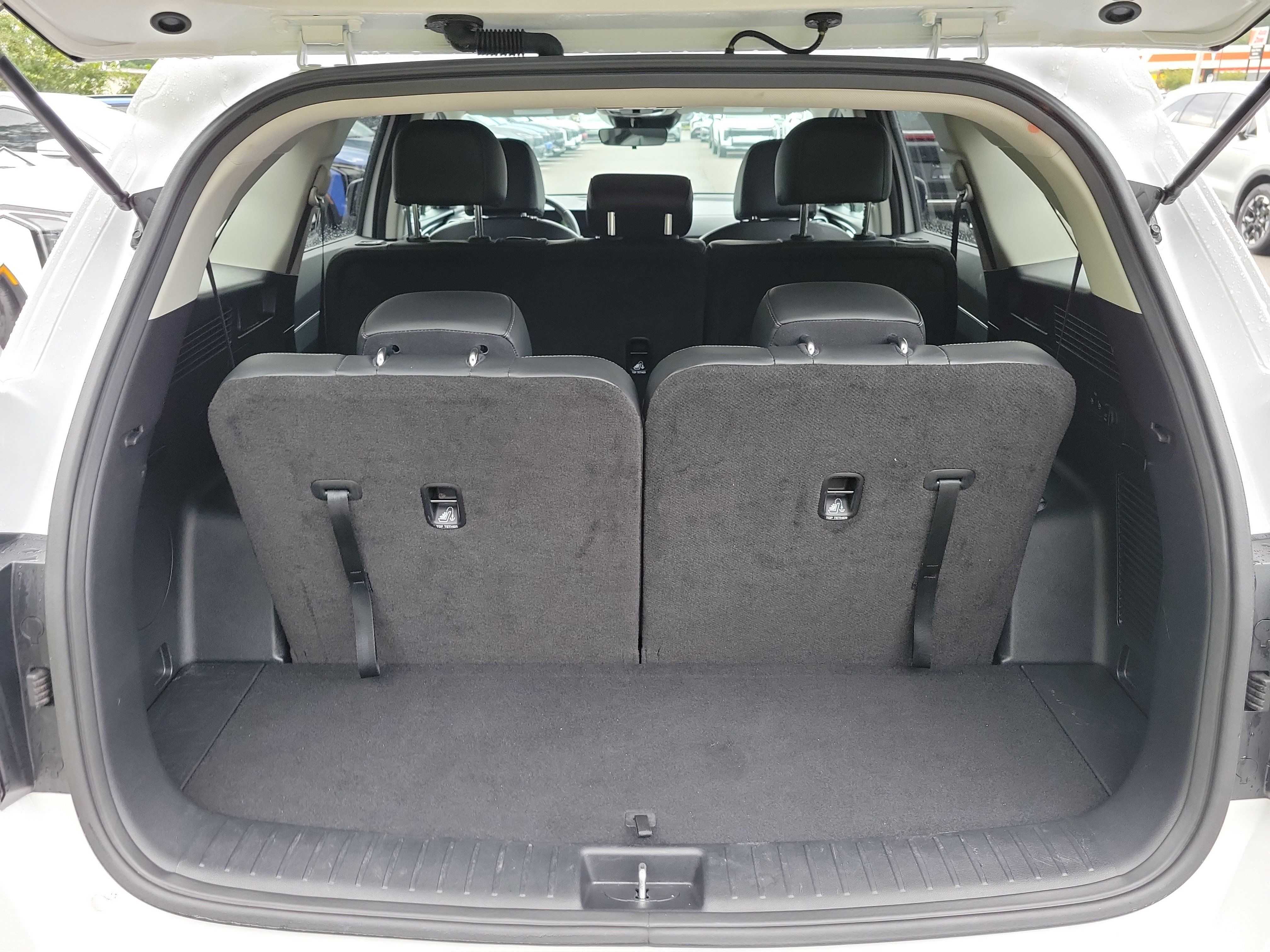 Certified 2025 Kia Sorento S w/ Panoramic Sunroof Package FWD image 12