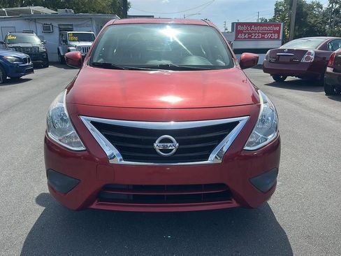 Used 2019 Nissan Versa SV FWD image 2