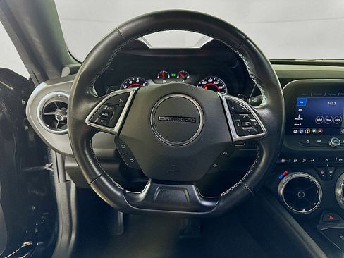 Used 2020 Chevrolet Camaro LT w/ Technology Package image 21