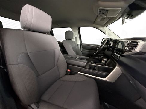 Used 2022 Toyota Tundra SR5 image 38