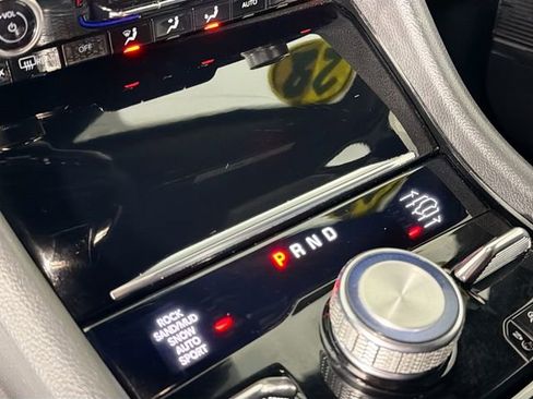 Used 2022 Jeep Grand Cherokee L Overland w/ Luxury Tech Group IV image 17