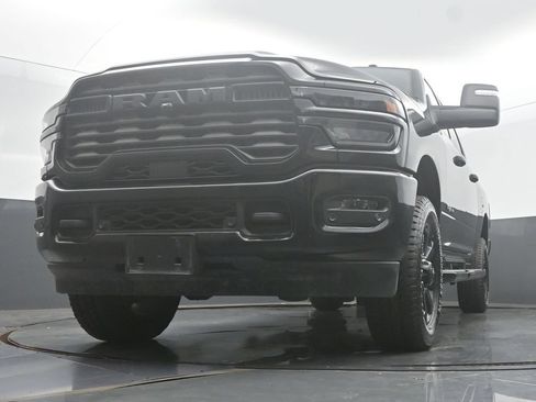 Used 2025 RAM 2500 Big Horn AWD/4WD image 48