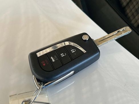 Used 2024 Toyota Camry LE FWD image 31