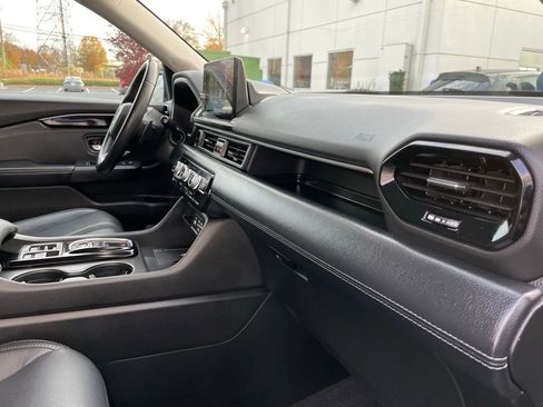 Certified 2025 Honda Pilot EX-L image 32