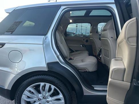 Used 2016 Land Rover Range Rover Sport HSE image 16