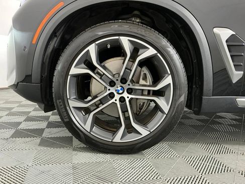 Used 2024 BMW X5 xDrive40i w/ Premium Package AWD/4WD image 34