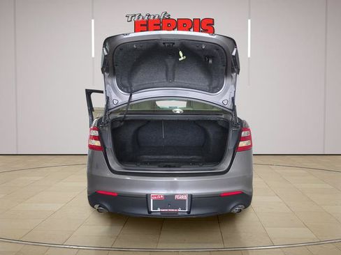 Used 2014 Ford Taurus SE FWD image 9