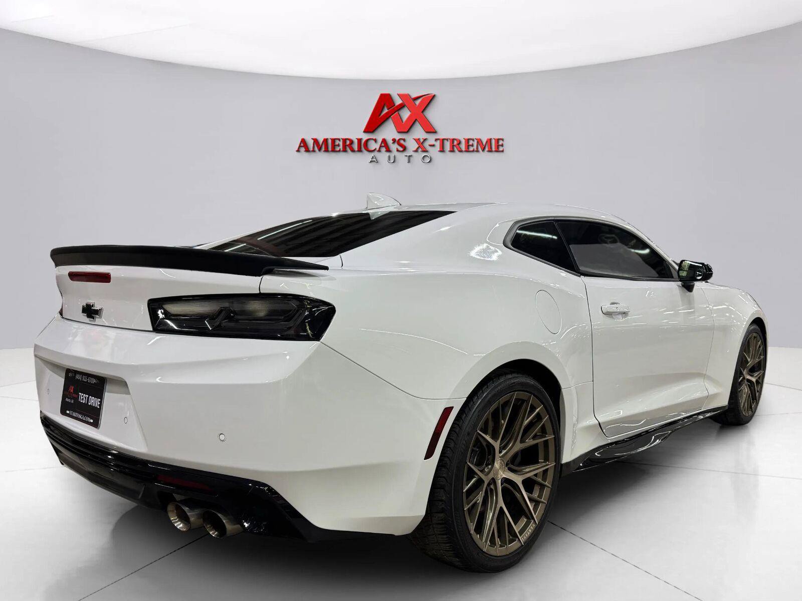 Used 2018 Chevrolet Camaro SS w/ Redline Edition RWD image 7