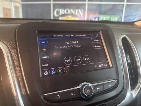 Used 2021 Chevrolet Equinox LT image 31