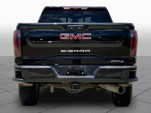 Used 2025 GMC Sierra 2500 AT4 w/ AT4 Premium Plus Package AWD/4WD image 5