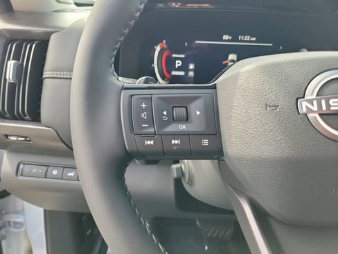 New 2026 Nissan Pathfinder Platinum FWD image 11