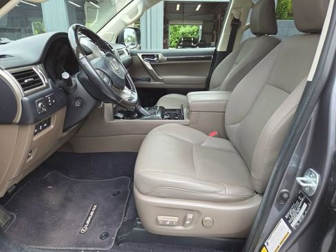 Used 2020 Lexus GX 460 Premium w/ Premium Package AWD/4WD image 4