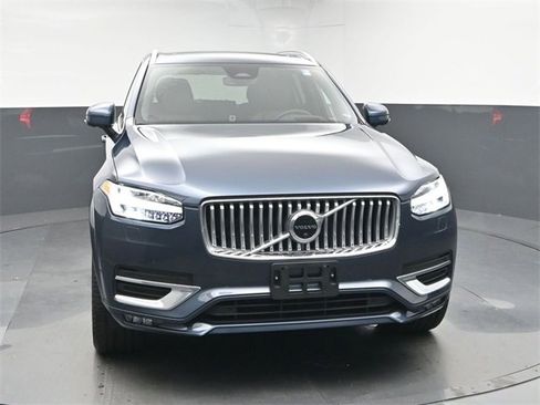 Used 2023 Volvo XC90 B6 Ultimate w/ Protection Package image 2