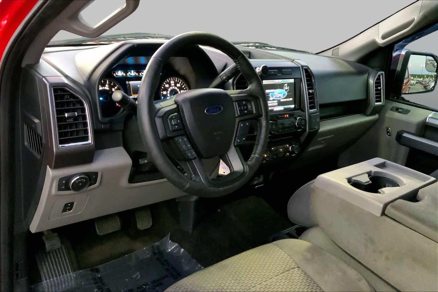 Used 2015 Ford F150 XLT w/ Equipment Group 302A Luxury RWD image 14