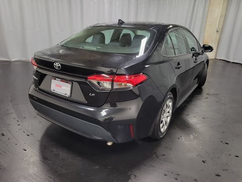 Used 2021 Toyota Corolla LE FWD image 8