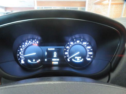 Used 2018 Lincoln MKC Reserve w/ Lincoln MKC Climate Package image 31