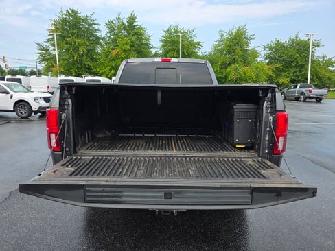 Used 2019 Ford F150 XLT w/ Equipment Group 302A Luxury AWD/4WD image 9