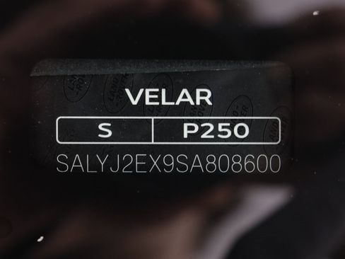 Certified 2025 Land Rover Range Rover Velar S image 25