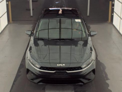 Used 2024 Kia Forte LXS FWD image 3