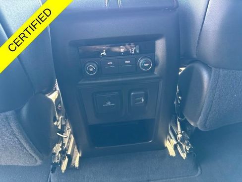 Used 2023 Chevrolet Traverse RS AWD/4WD image 20