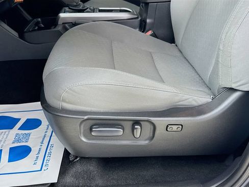 Used 2020 Toyota Tacoma SR5 RWD image 24