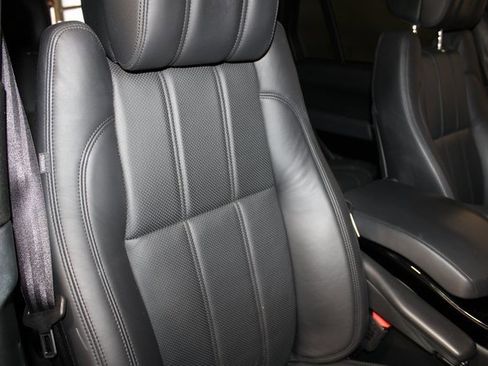 Used 2017 Land Rover Range Rover Supercharged image 35