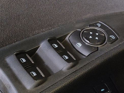 Used 2019 Ford Fusion SE image 27