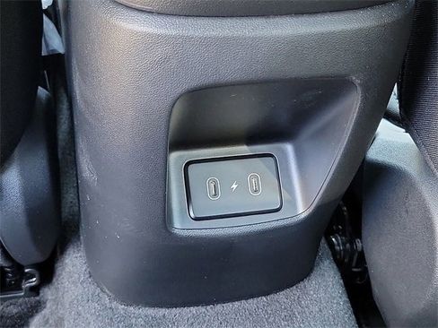 New 2025 Hyundai Elantra SEL image 15