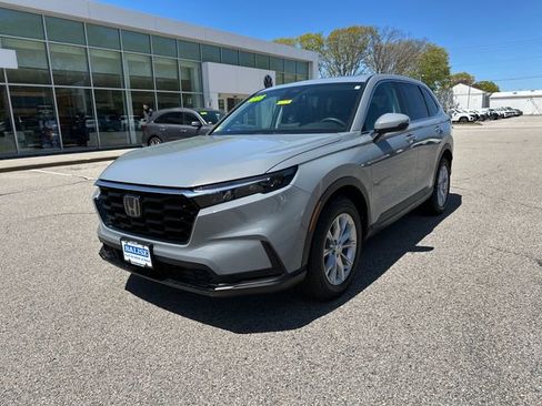 Used 2025 Honda CR-V EX image 3