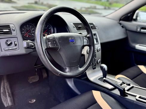 Used 2010 Volvo S40 2.4i image 5