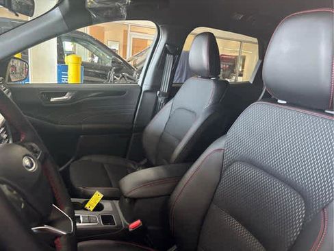 New 2025 Ford Escape ST-Line w/ Tech Pack #1 image 16