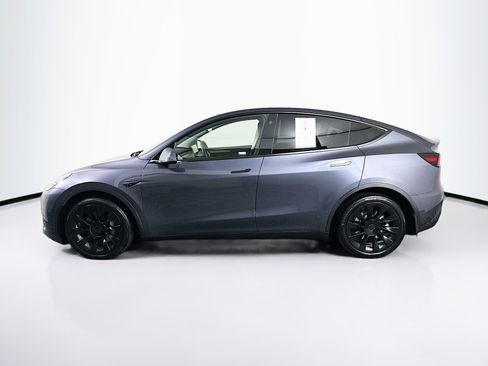 Used 2023 Tesla Model Y Long Range AWD/4WD image 4