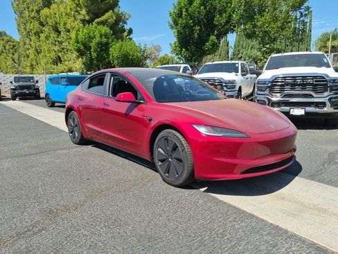 Used 2025 Tesla Model 3 Long Range RWD image 3