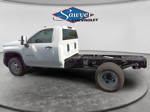 New 2026 Chevrolet Silverado 3500 W/T AWD/4WD image 2