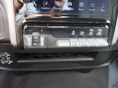 Certified 2026 RAM 2500 Big Horn AWD/4WD image 28
