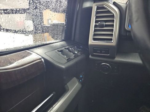 Used 2017 Ford F350 Platinum w/ Platinum Ultimate Package image 36
