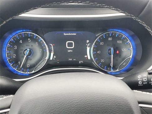 New 2026 Chrysler Pacifica Select image 21