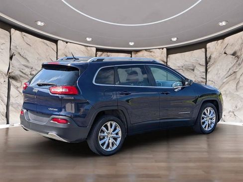 Used 2014 Jeep Cherokee Limited w/ Luxury Group FWD image 11