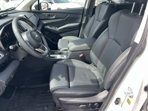 Certified 2025 Subaru Ascent Limited w/ Popular Package #2 image 9