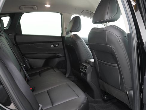 Used 2025 Nissan Murano SV AWD/4WD image 14