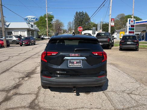 Used 2018 GMC Terrain SLE w/ Driver Convenience Package image 6
