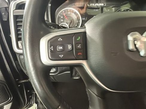 Used 2022 RAM 1500 Big Horn AWD/4WD image 16
