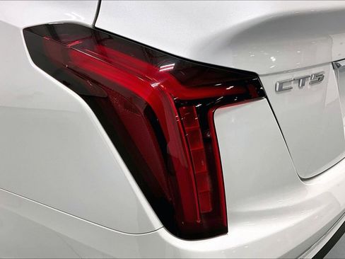Used 2021 Cadillac CT5 Premium Luxury RWD image 38