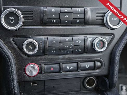 Used 2022 Ford Mustang Convertible RWD image 21