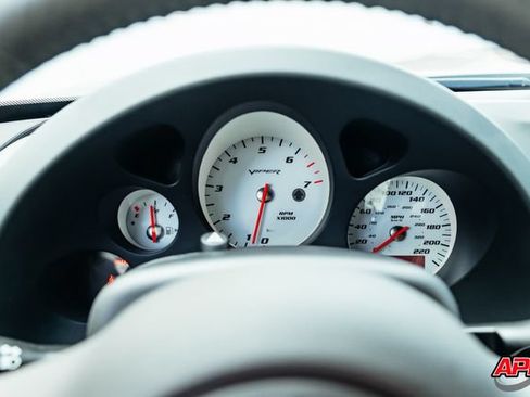 Used 2009 Dodge Viper ACR RWD image 9