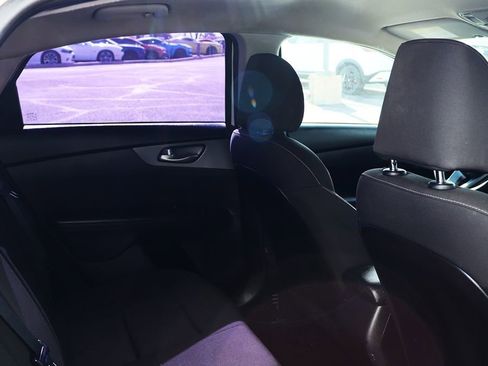 Used 2020 Kia Forte LXS image 28