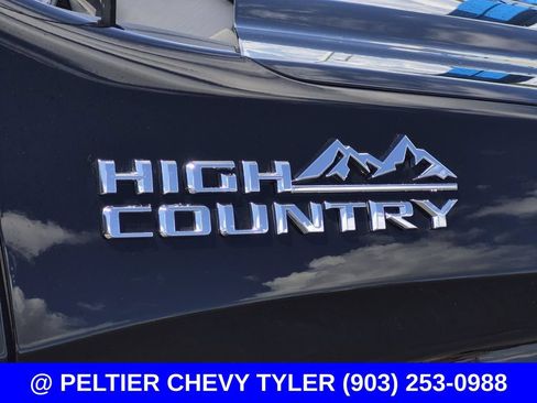 Used 2023 Chevrolet Silverado 1500 High Country w/ Technology Package AWD/4WD image 9